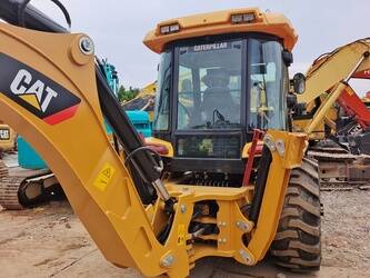 صورة ل لوادر حفارة 2024 كاتربيلر 430F