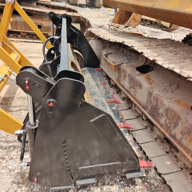 2024 Caterpillar 430F-44118613