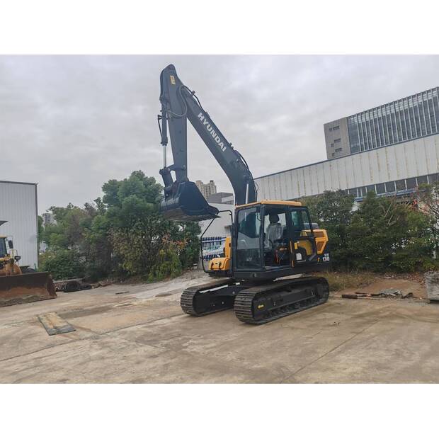 2024 هيونداي HX130-44118620