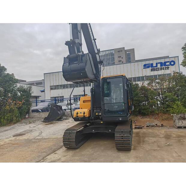 2024 هيونداي HX130-44118621