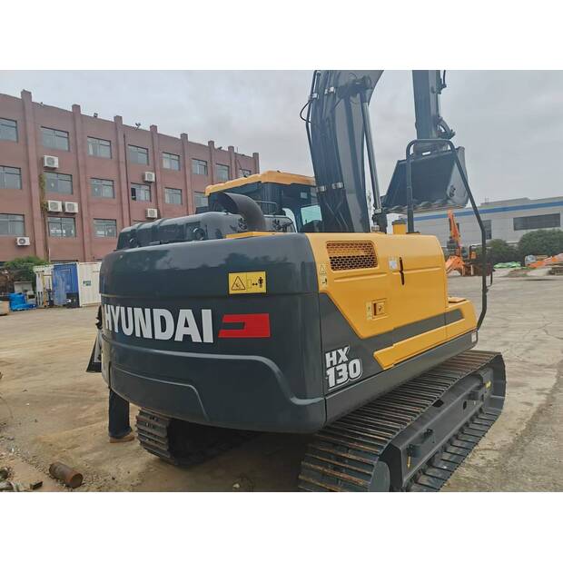 2024 هيونداي HX130-44118623