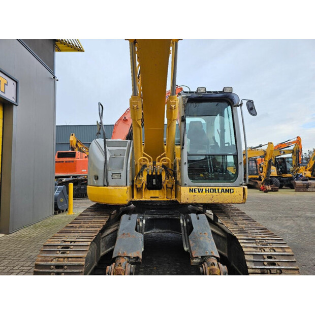 2012 نيو هولاند E235BSR-2-44118699