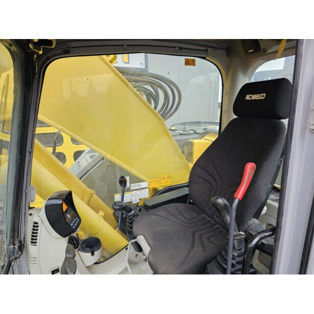 2012 نيو هولاند E235BSR-2-44118706