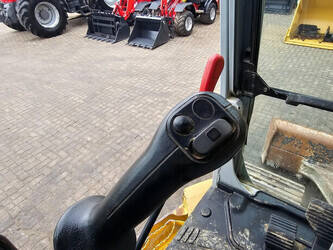 2012-new-holland-e235bsr-2-1391717-44118710