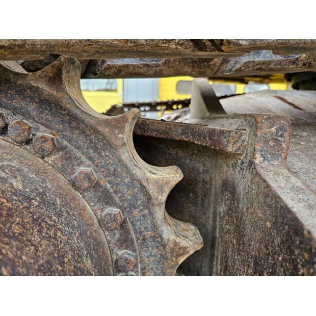 2012 نيو هولاند E235BSR-2-44118714