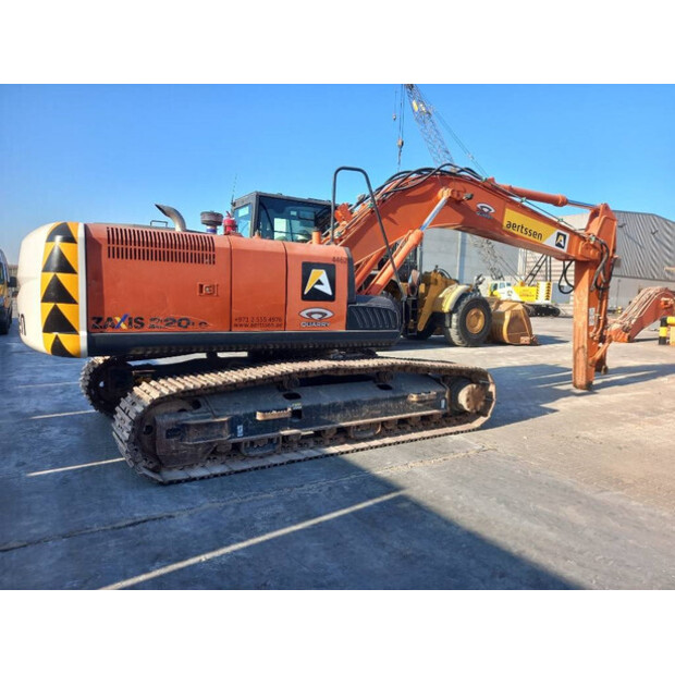 2021 هيتاشى ZX220LC-44118774