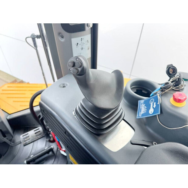 2023 Liebherr PR756-44119075