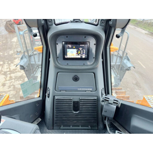 2022 ليبهير PR766 05-44119113