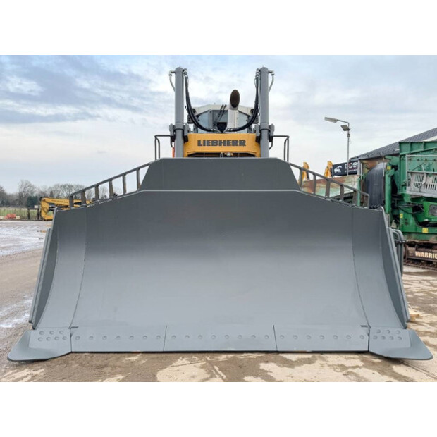 2022 ليبهير PR766 05-44119121