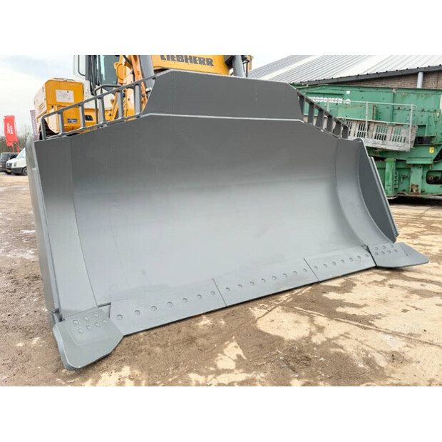 2022 ليبهير PR766 05-44119122