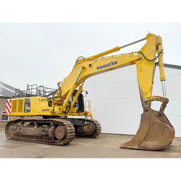 2015 كوماتسو PC700LC-8EO-44119149