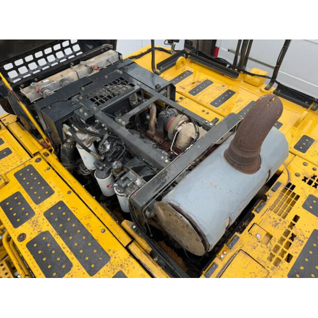 2015 كوماتسو PC700LC-8EO-44119162