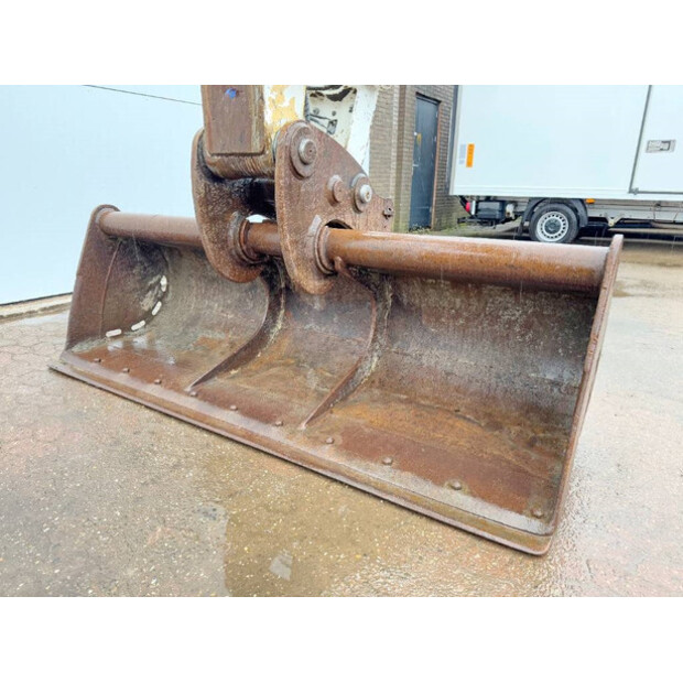 2011 Liebherr R906LC-44119177