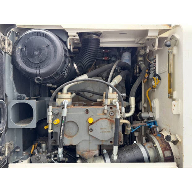 2011 Liebherr R906LC-44119182