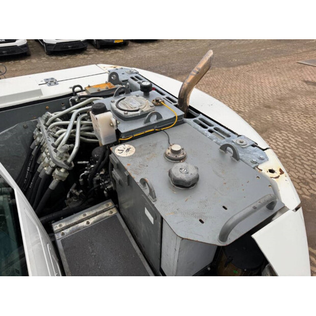 2014 Liebherr R914-44119227