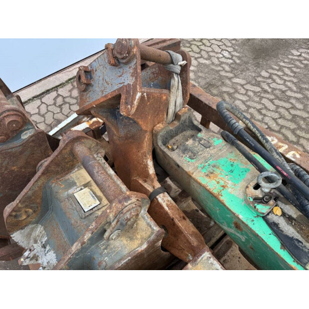 2014 Liebherr R914-44119229