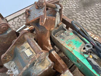 2014-liebherr-r914-1391731-44119229