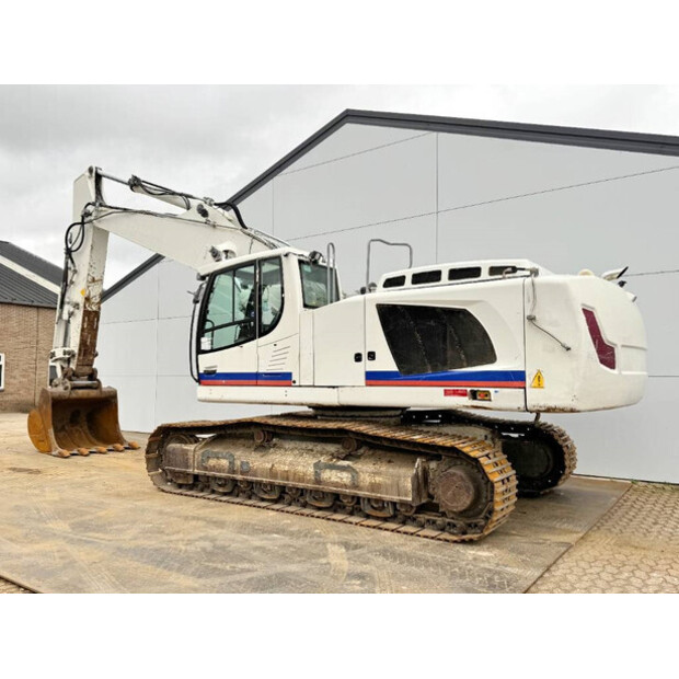 2016 ليبهير R946LC-44119286