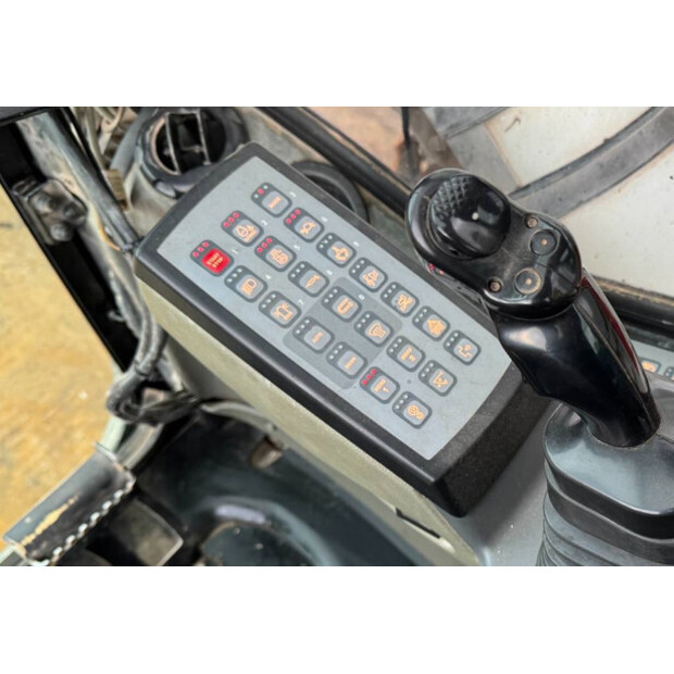 2016 ليبهير R946LC-44119293