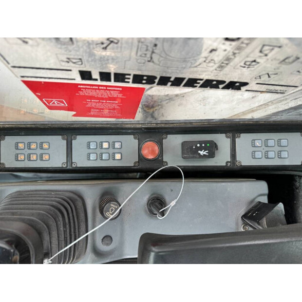 2016 ليبهير R946LC-44119294