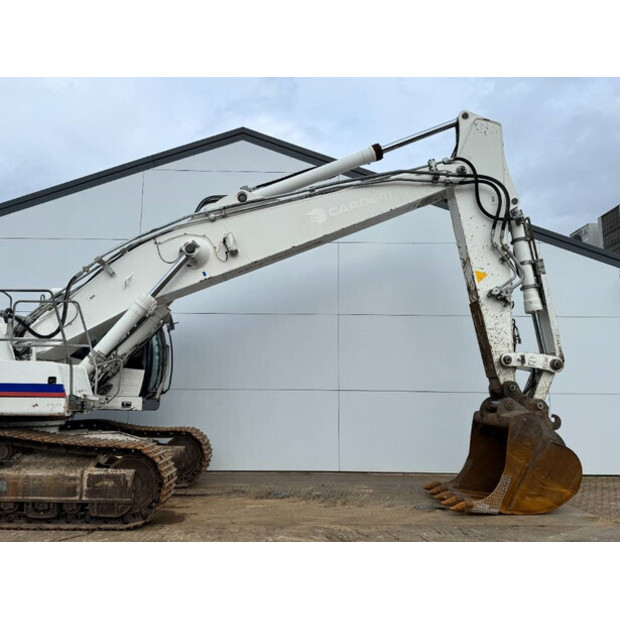 2016 ليبهير R946LC-44119304