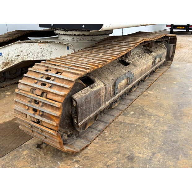 2016 ليبهير R946LC-44119310