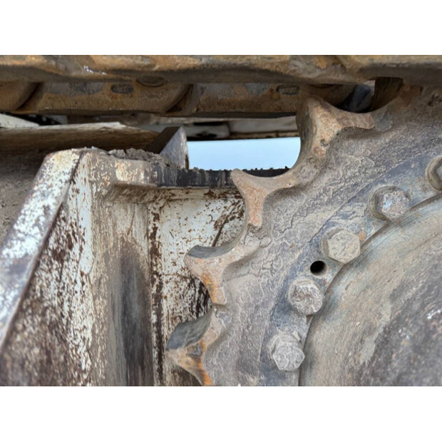 2016 ليبهير R946LC-44119312