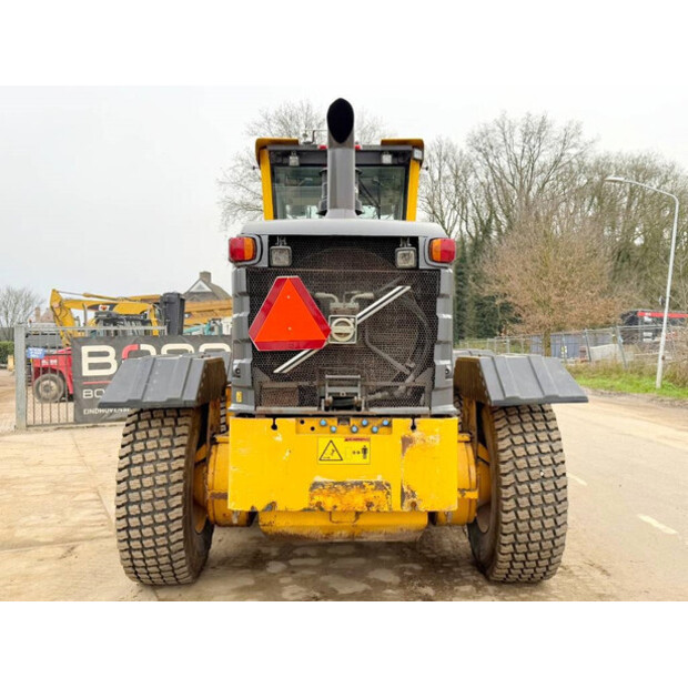 2014 Volvo G970-44119325