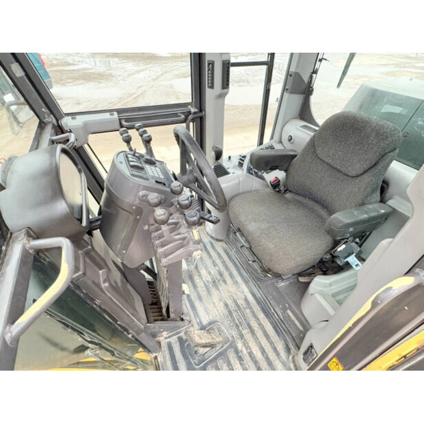 2014 Volvo G970-44119328