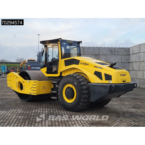2025 BOMAG BW226D-5CL-44119632