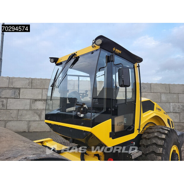 2025 BOMAG BW226D-5CL-44119635