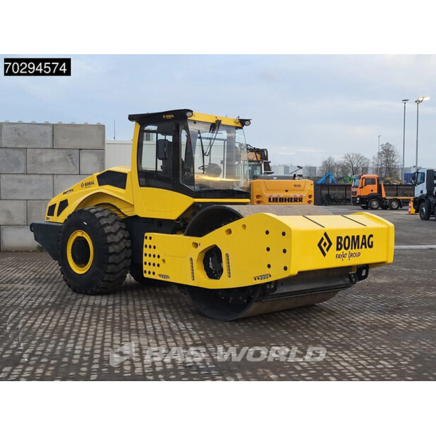2025 BOMAG BW226D-5CL-44119637