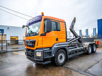 صورة ل شاحنات مع هوك 2017 مان TGS 33.420 BB