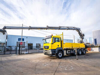 صورة ل شاحنات مسطحة 2011 مان TGS 32.400