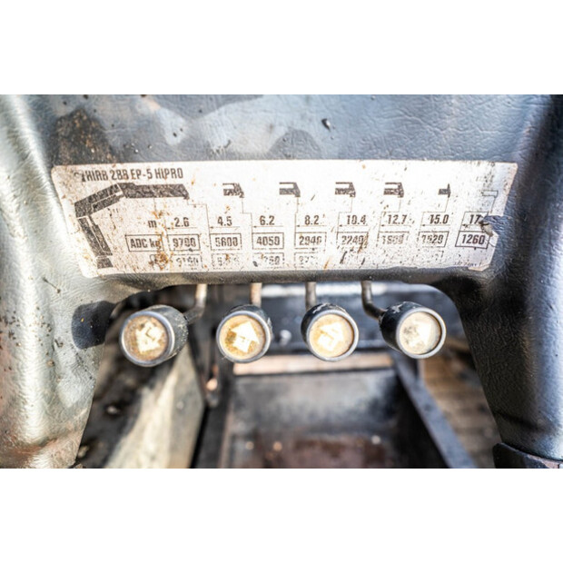 2011 MAN TGS 32.400-44120489