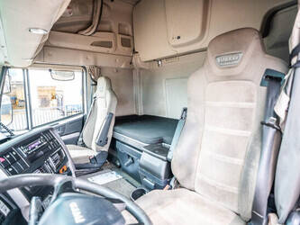 2016-iveco-stralis-460-1391778-44120612