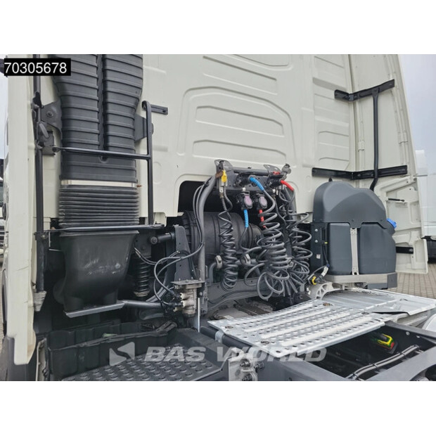 2022 فولفو FH 460-44121137