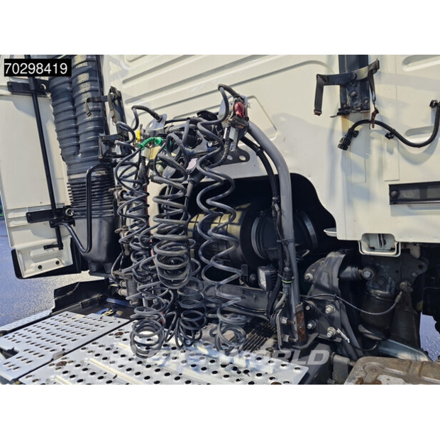 2016 فولفو FM 410-44121171