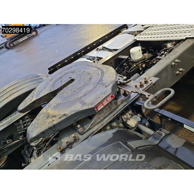 2016 فولفو FM 410-44121172