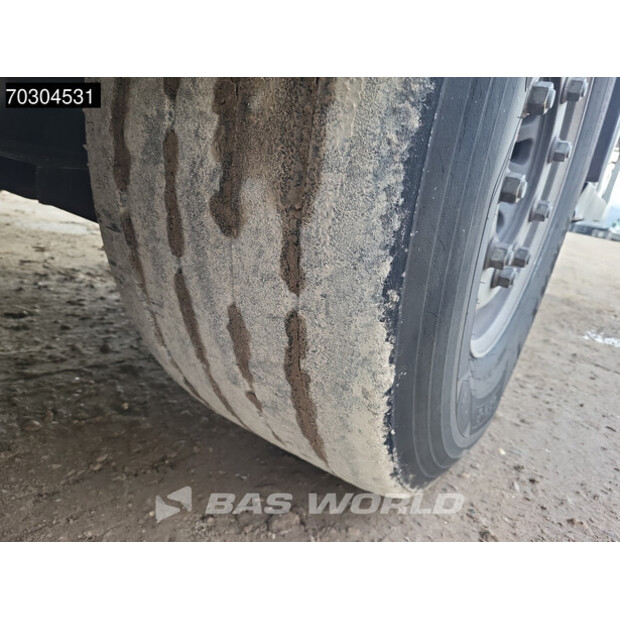 2004 بارسيسا D-2713-44121701