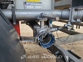 2004-parcisa-d-2713-44121713