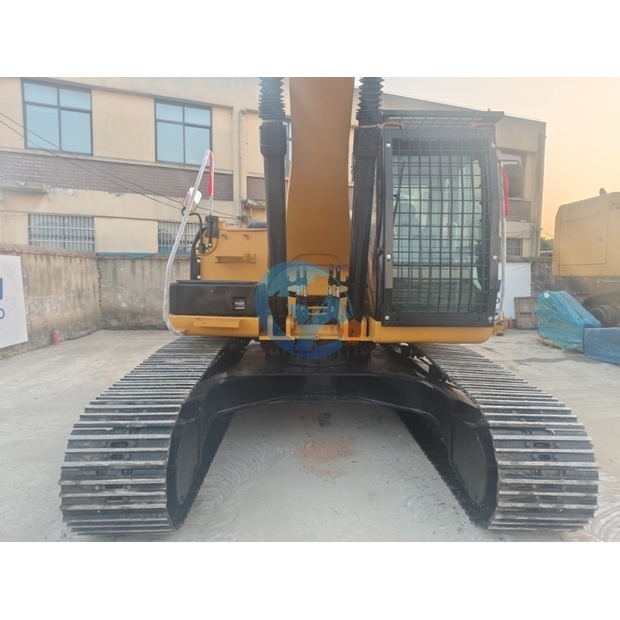 Caterpillar 330D2-44128473