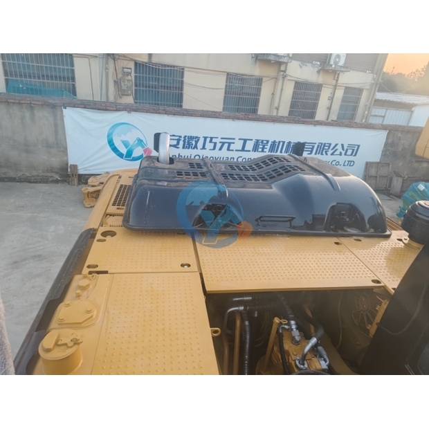 Caterpillar 330D2-44128475