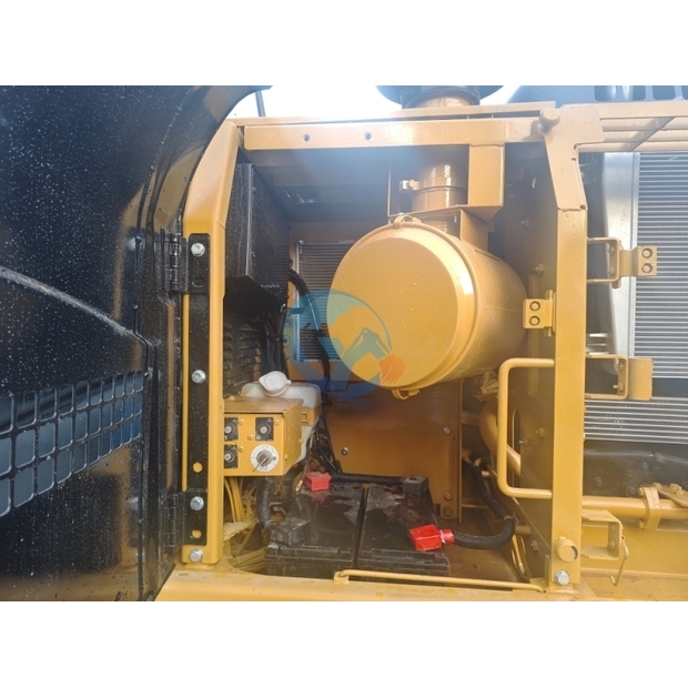 Caterpillar 330D2-44128477