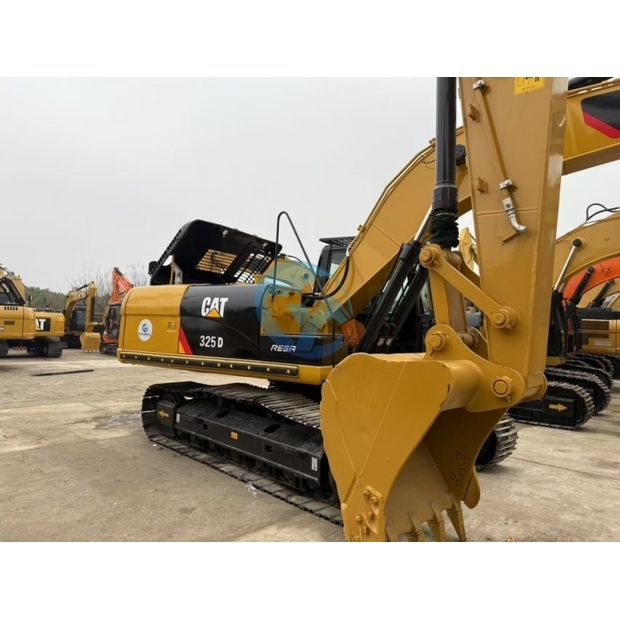 كاتربيلر 325D-44128532
