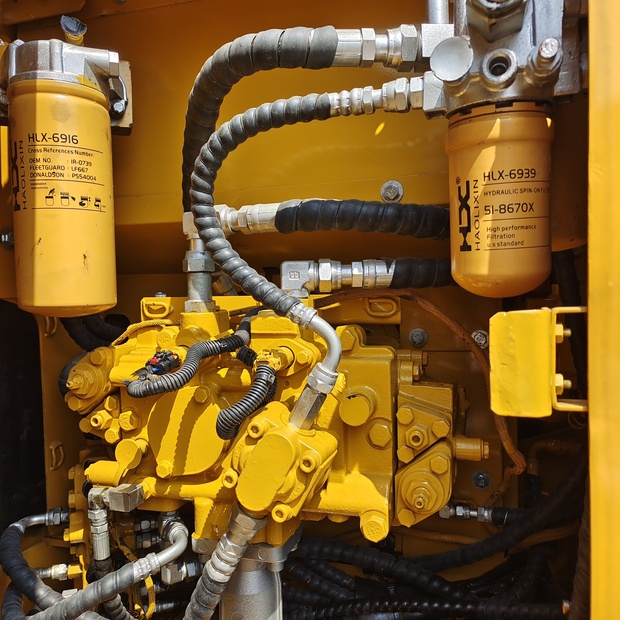 2023 Caterpillar 312D2GC-44135185