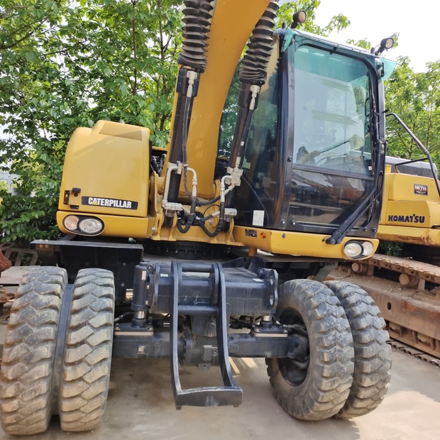 2023 Caterpillar 315D-44136378