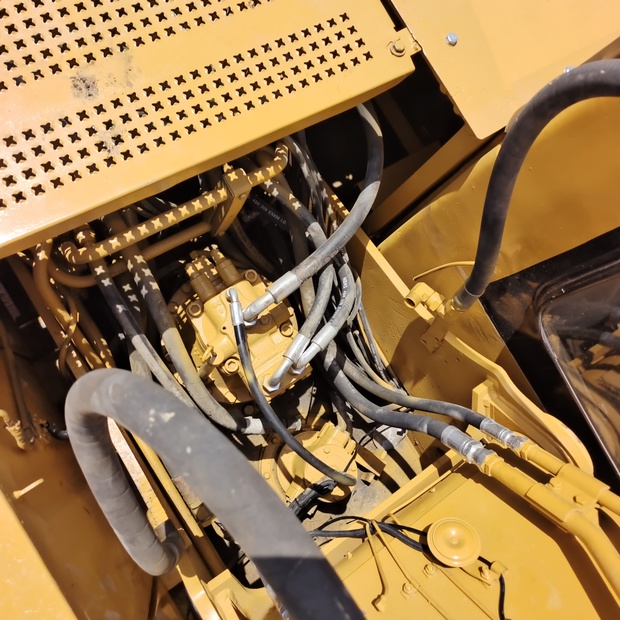 2023 Caterpillar 320BL-44136535