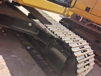 2023-caterpillar-320-1391940-44136865