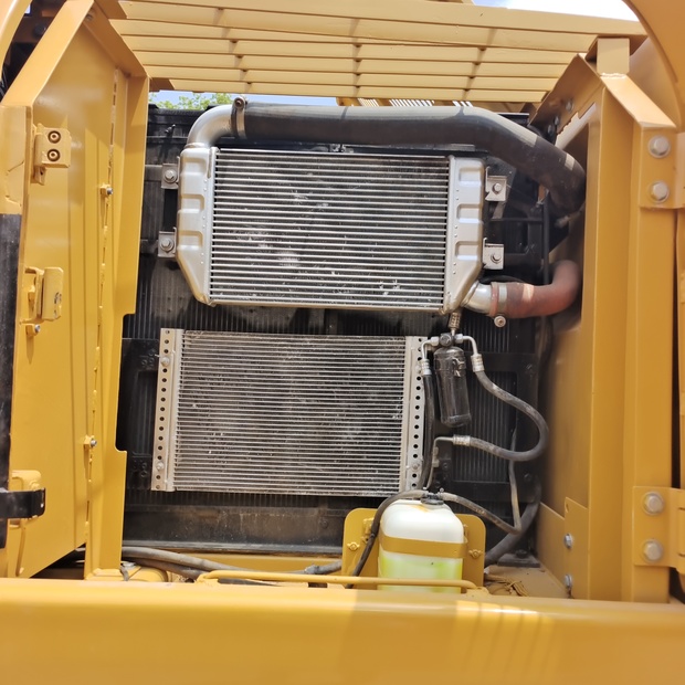 2023 Caterpillar 320CL-44137141